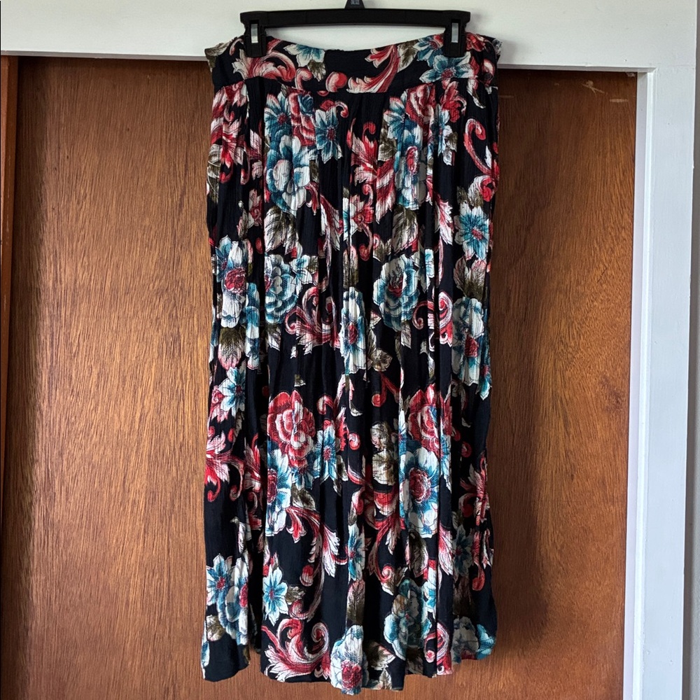 Vintage Floral Black Skirt - size Large
